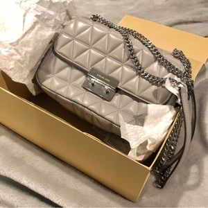 Michael Kors SLOAN Shoulder Bag in Pearl Grey Large Quilted Leather